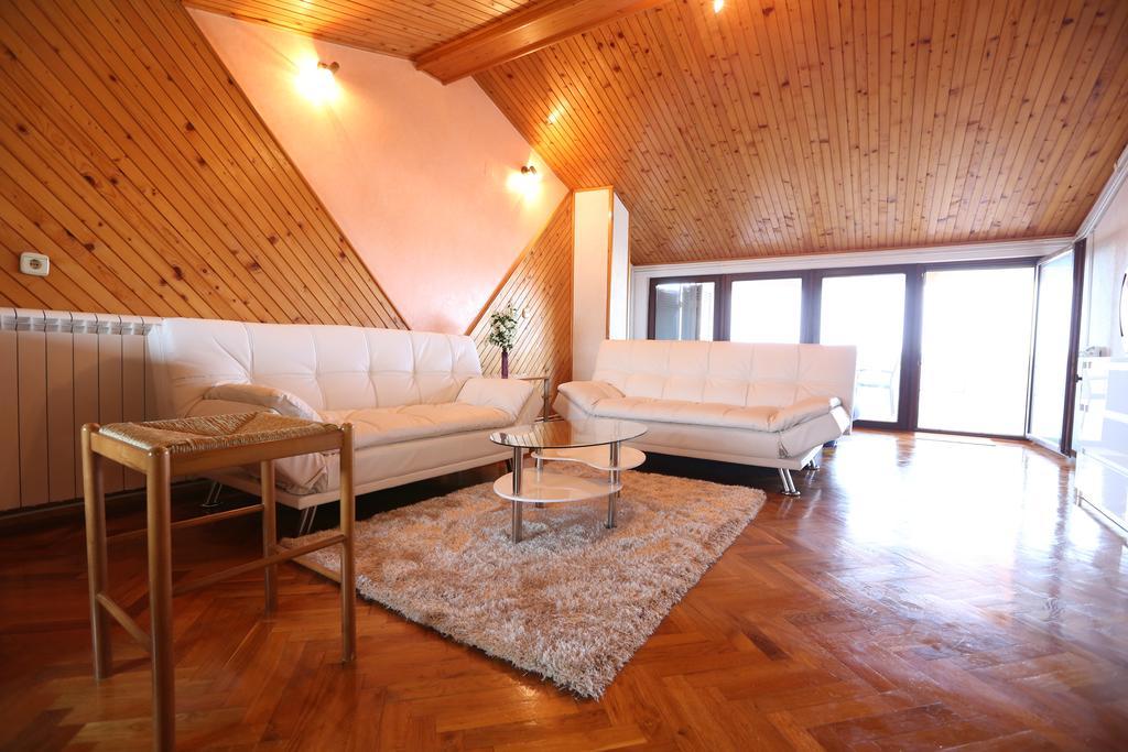 Apartments Sasha Pula Chambre photo