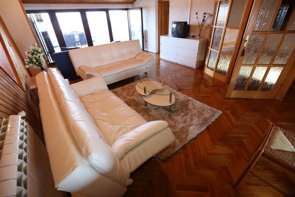 Apartments Sasha Pula Chambre photo